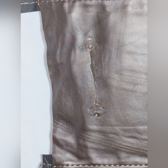 Dark Brown Leather Heavy Upholstery Hide Remnant Approx 36x21 - Picture 2 of 5